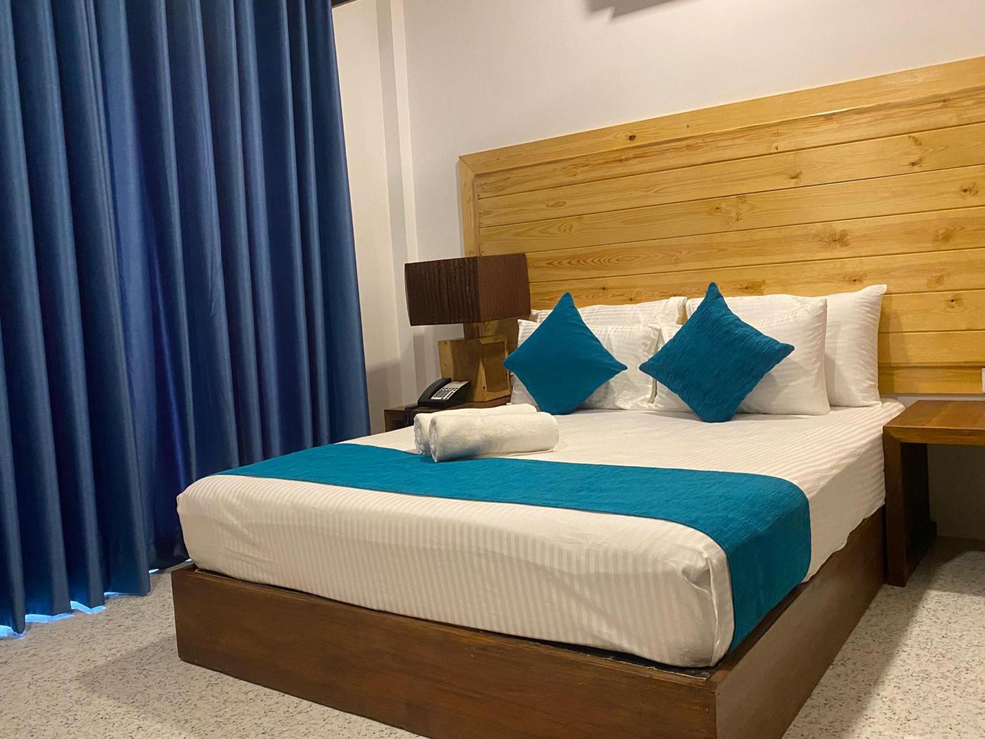 Trinco Beach Resort Тринкомали Экстерьер фото