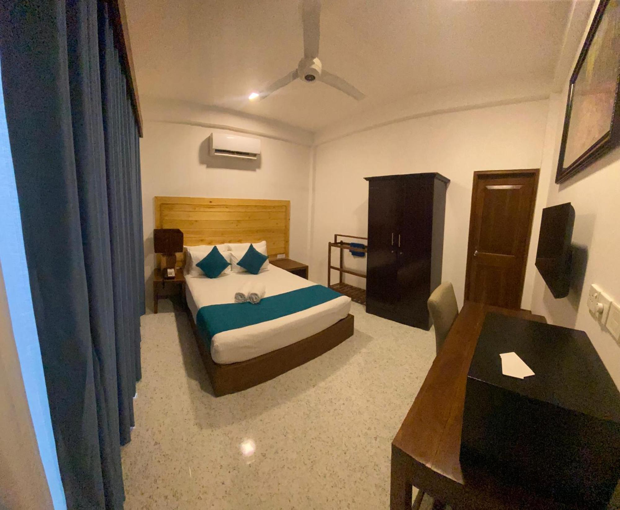Trinco Beach Resort Тринкомали Экстерьер фото