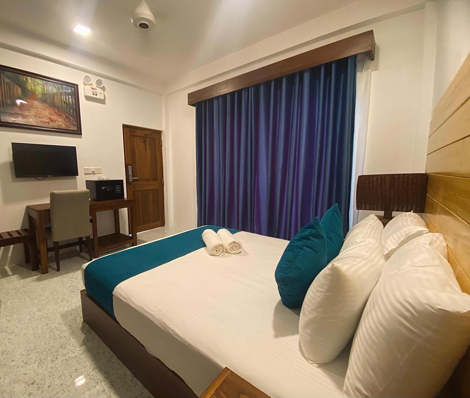 Trinco Beach Resort Тринкомали Экстерьер фото