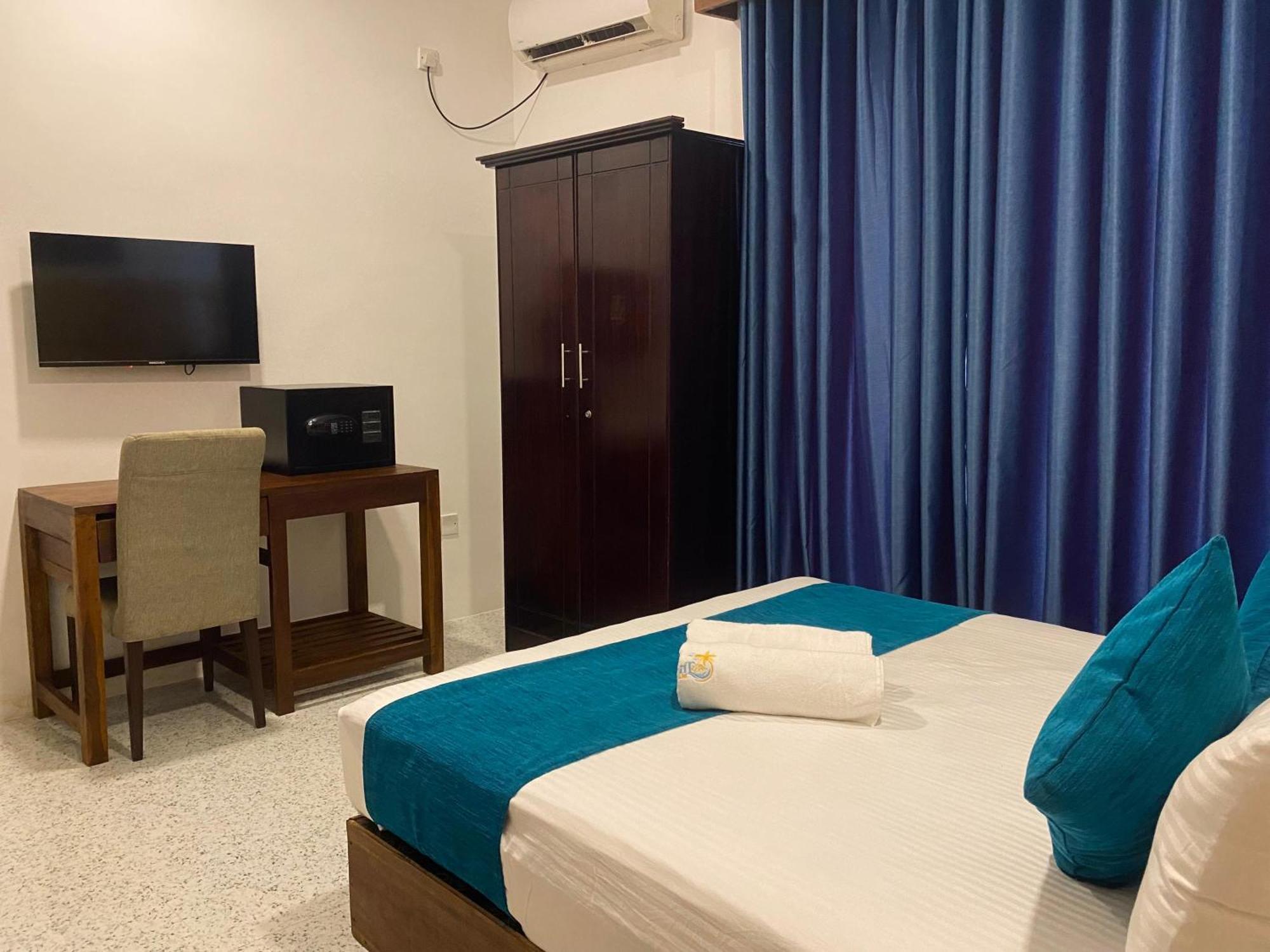 Trinco Beach Resort Тринкомали Экстерьер фото